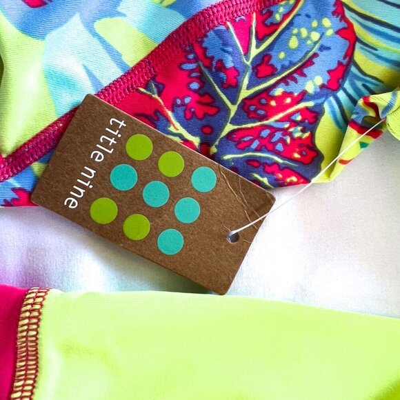 New Title Nine Sunbuster Long Sleeve 1/4 Zip Pullover Small NWT - Picture 5 of 11